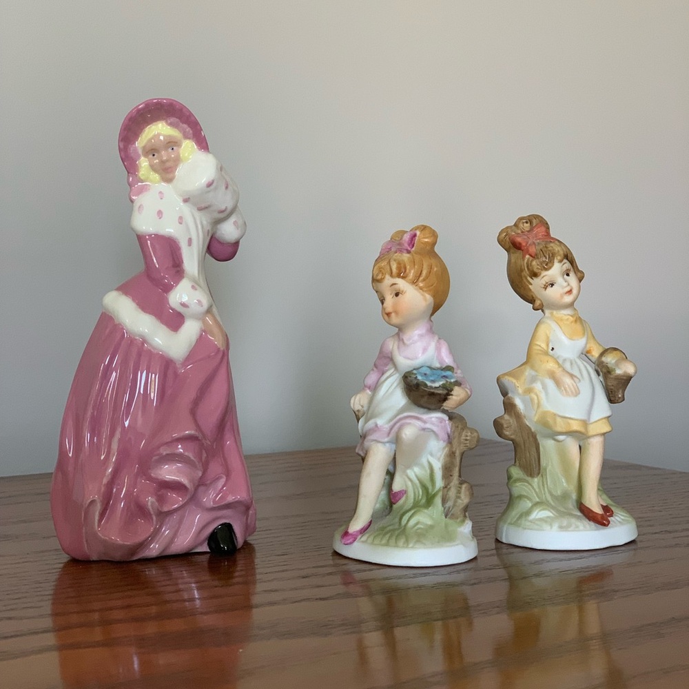 VINTAGE ANTIQUES - 1950s